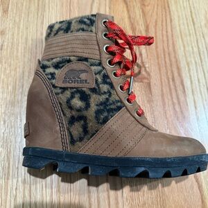 Sorry Lexie Faux Fur Wedge Boots size 5